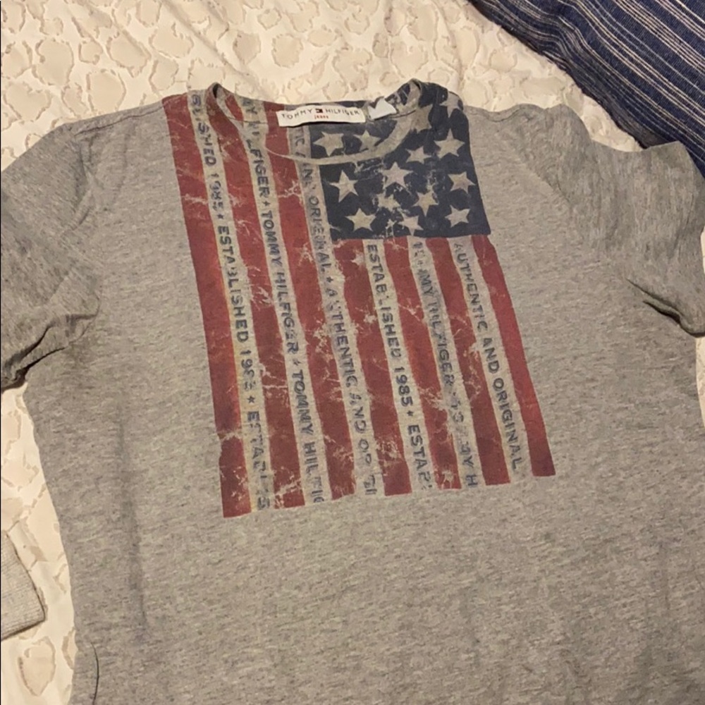 Tommy Hilfiger t shirt